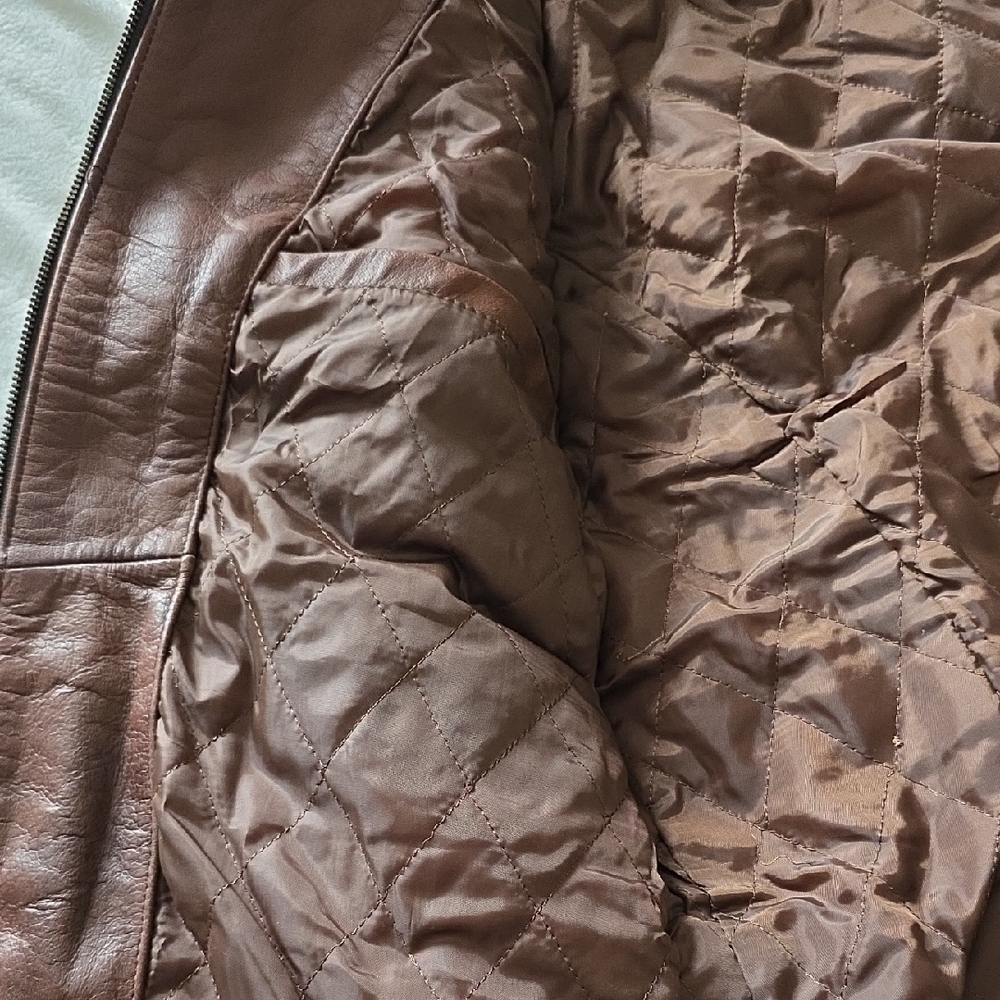 Men's Classic Brown Leather Jacket - Picture 4 of 16